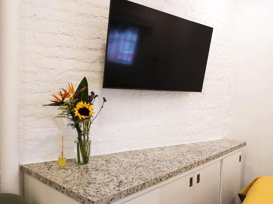 Studio Pulpito In The Charming Heart Of Downtown Pv Puerto Vallarta Exterior foto